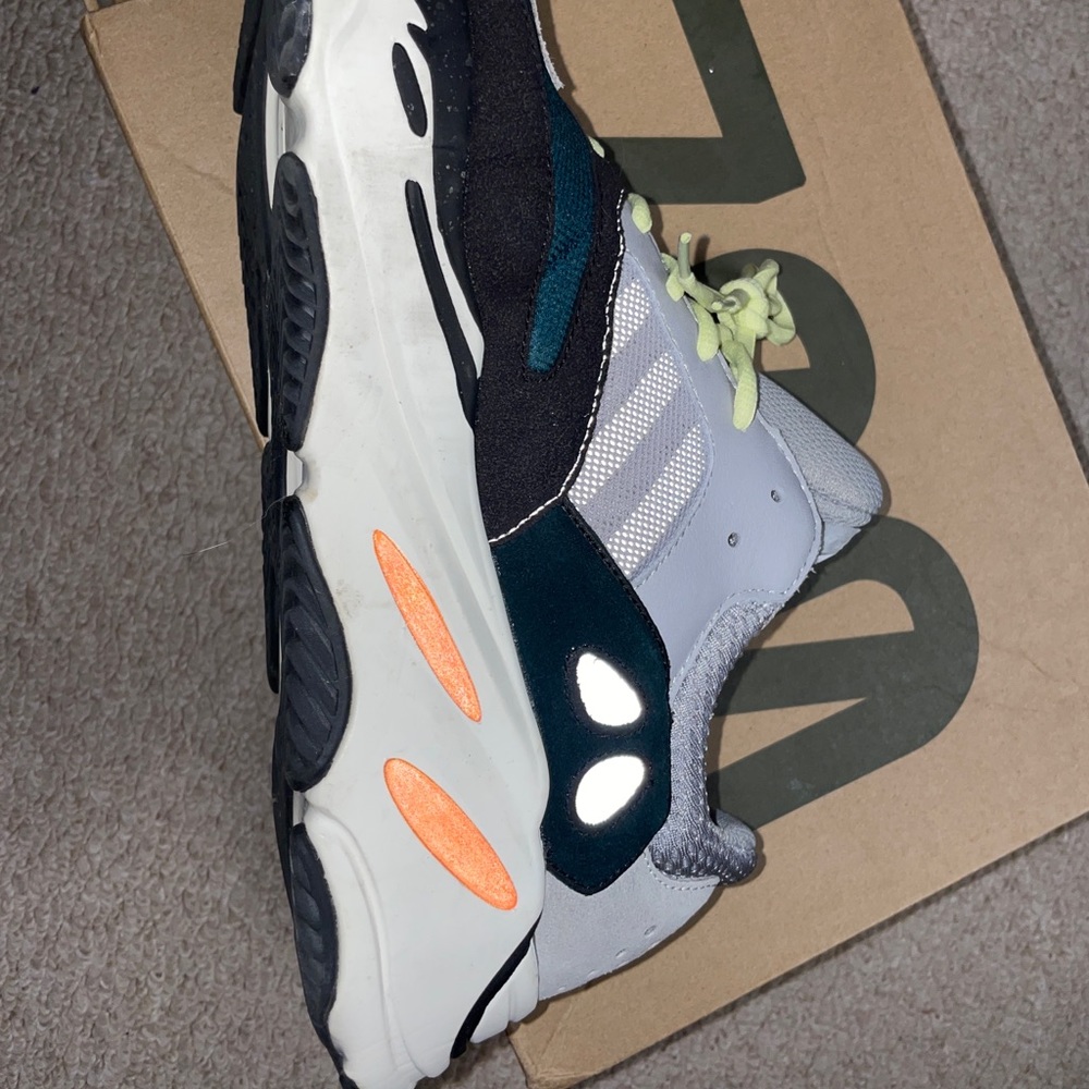 Yeezy Wave Runner 700 - Size 13